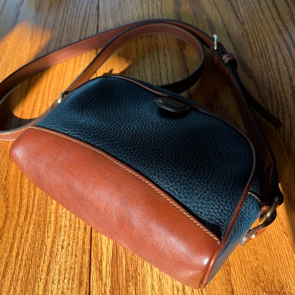 Vintage Coach Alexandria Zip from Sheridan Collection - All Weather Leather - Picture 10 of 16